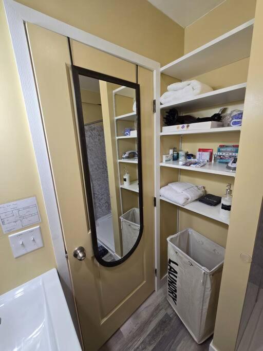 Peaceful Apartment Траверс-Сити Экстерьер фото